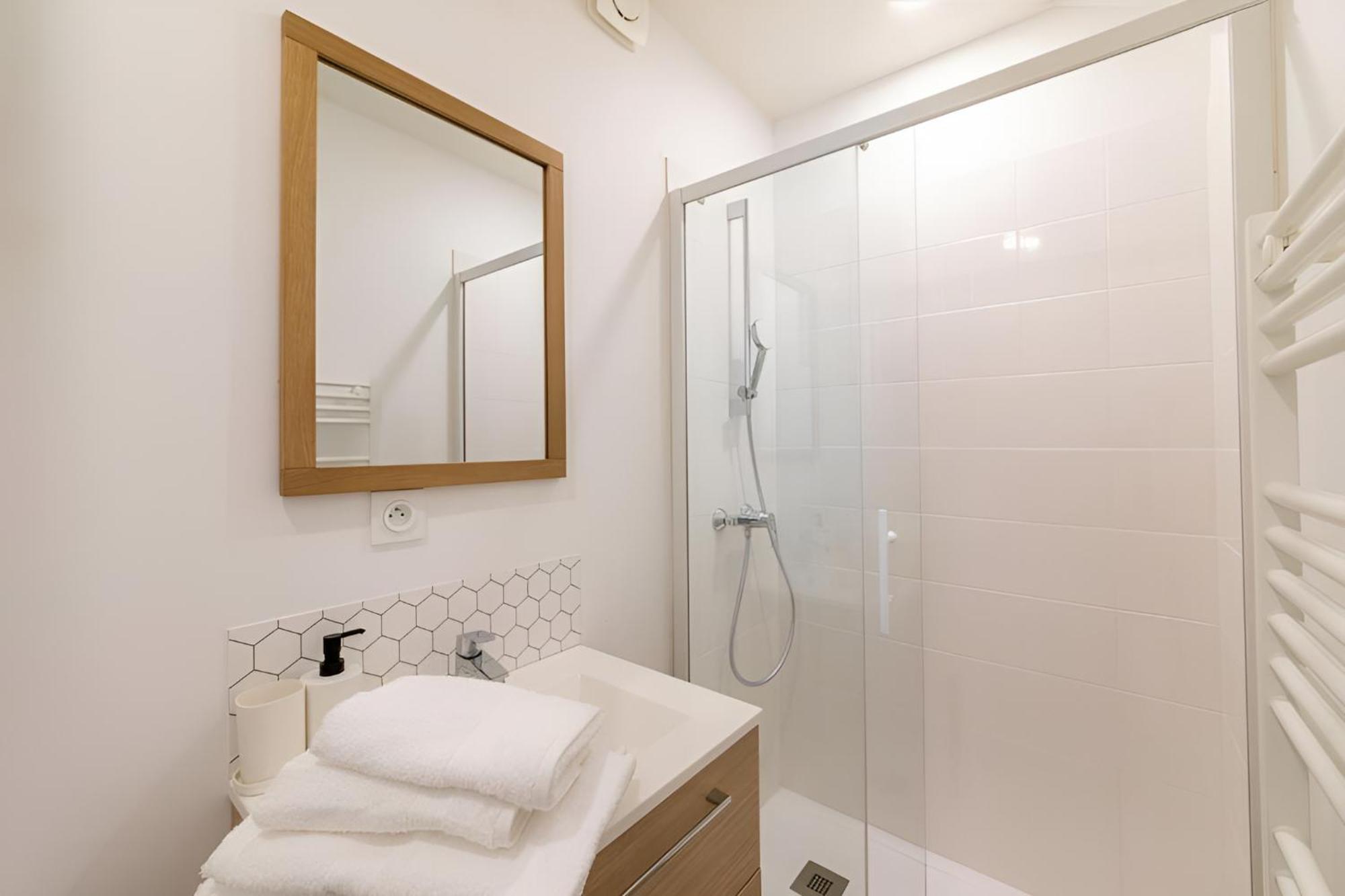 Le Yellow Studio Neuf Lumineux Agen Hyper Centre Gare 800M المظهر الخارجي الصورة